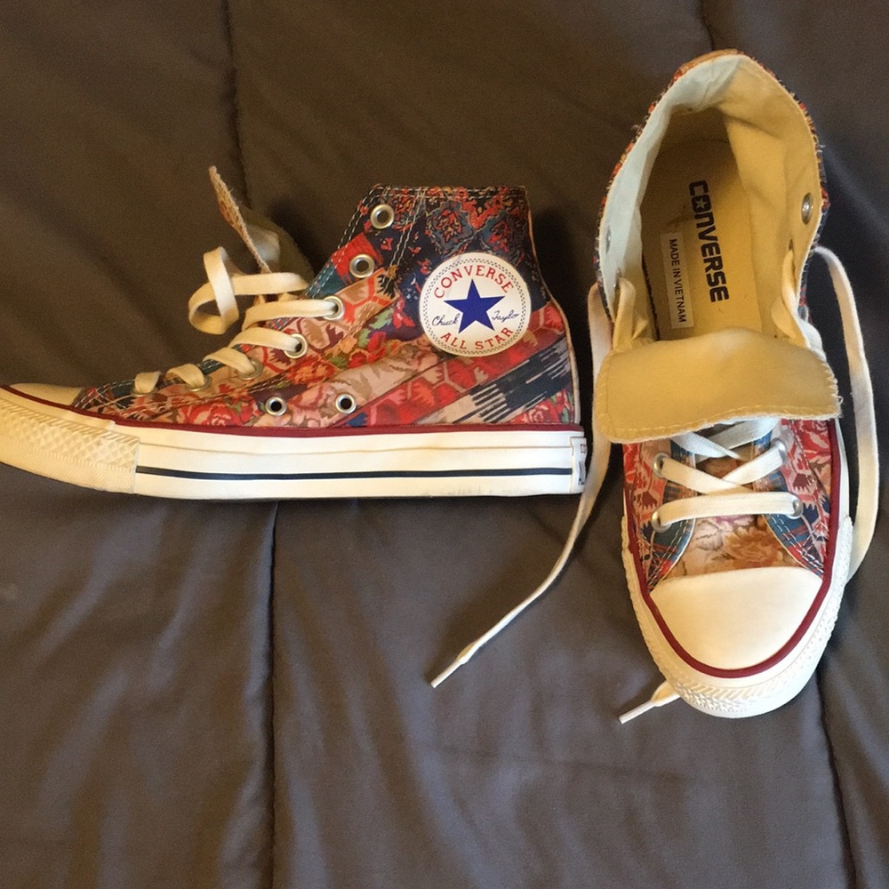 Floral Converse